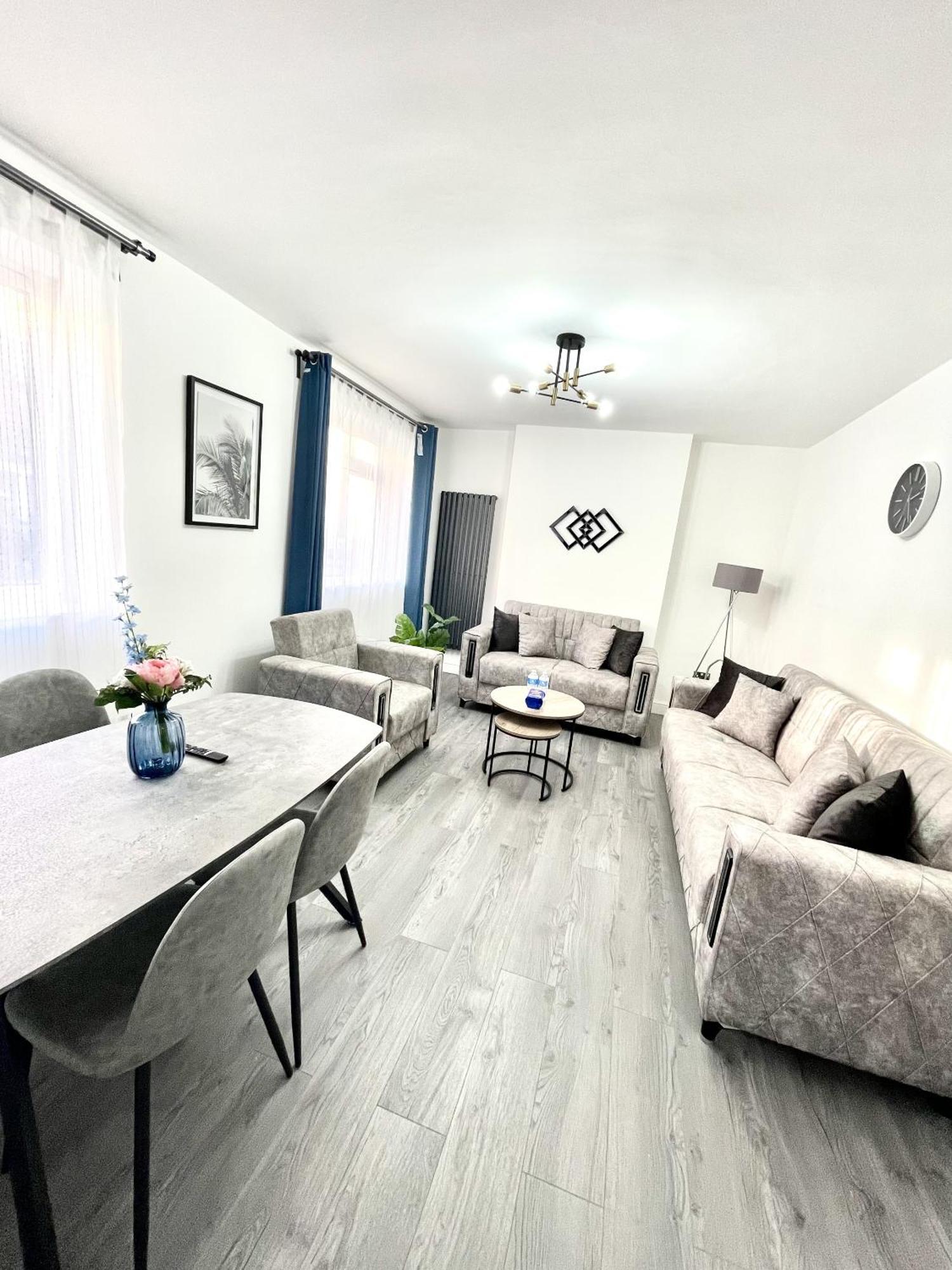 Apartamento Deluxe - Next To Kings Cross - Eurostar & Euston Station Londres